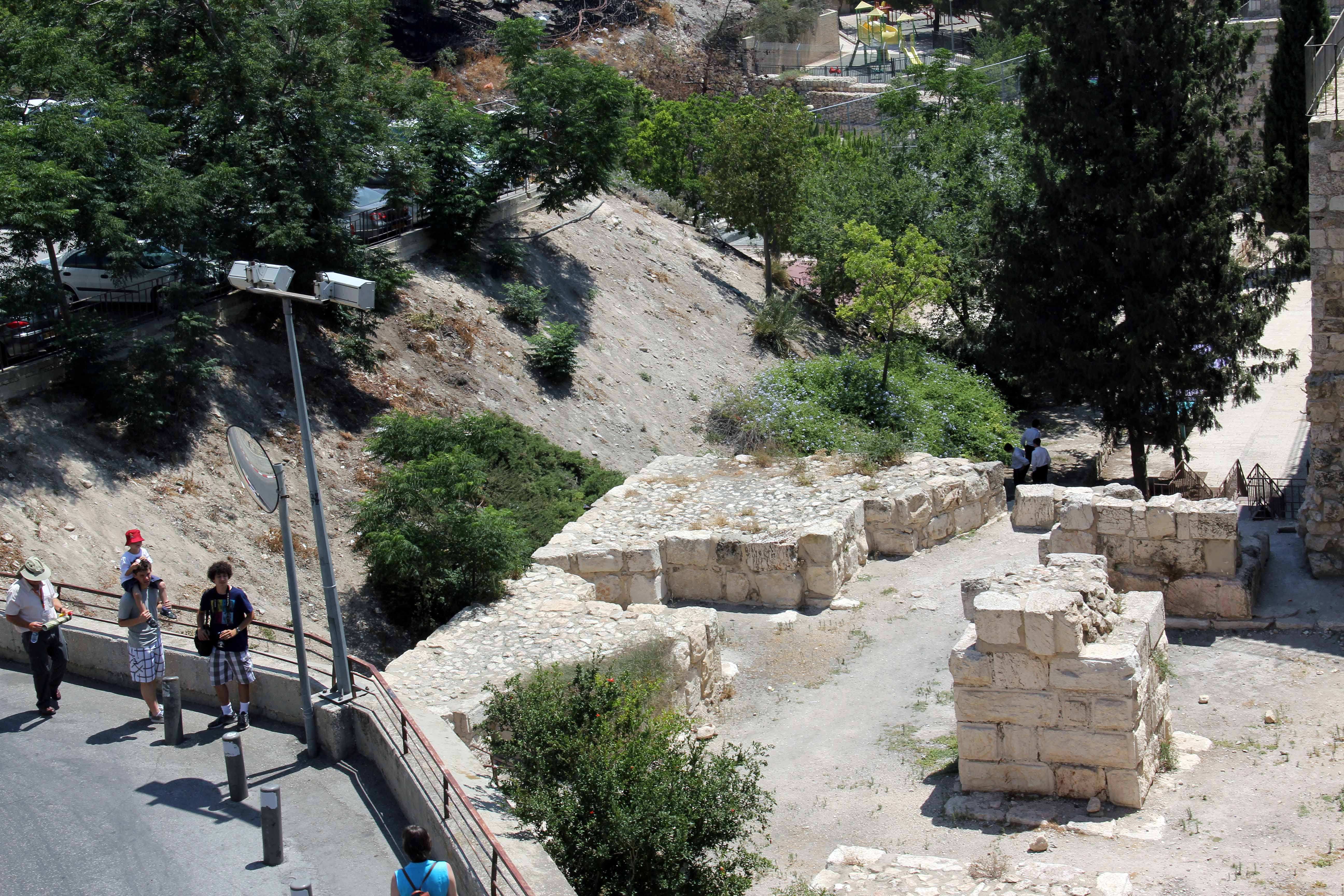 Ramparts Walk Citadel 75